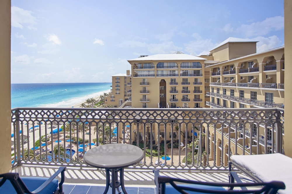 Kempinski Hotel Cancún — Hotel building in Cancun, Quintana Roo