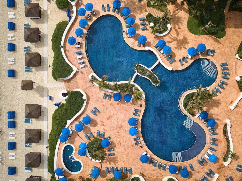 Kempinski Hotel Cancún — Swimming pool in Cancun, Quintana Roo