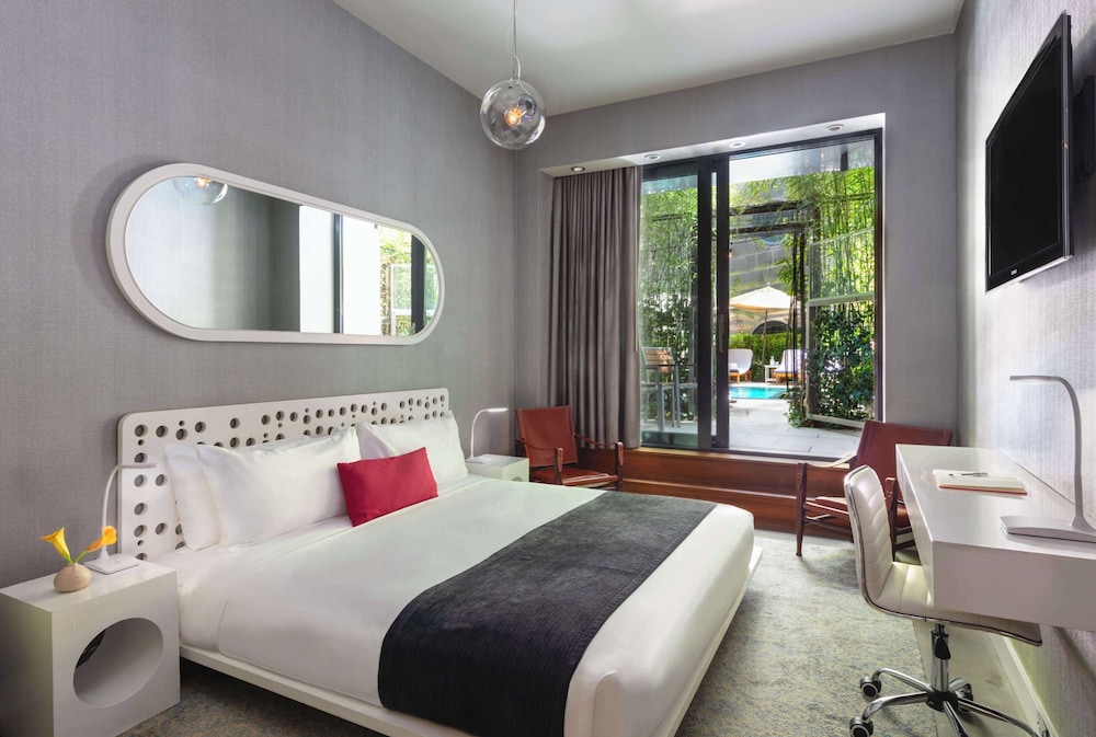 Dream Downtown, by Hyatt — Hotel rooms in New York City, New York State