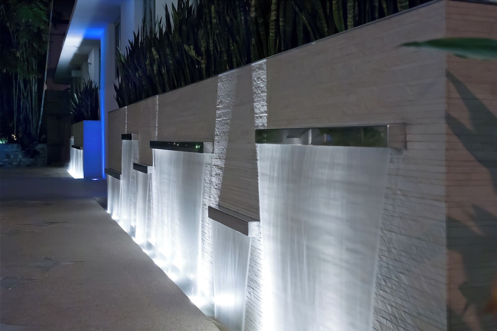 Dream South Beach, by Hyatt — Hotel building in Miami, Florida