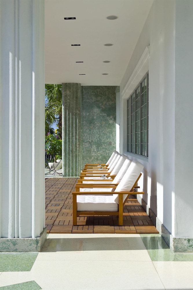 Dream South Beach, by Hyatt — Hotel building in Miami, Florida