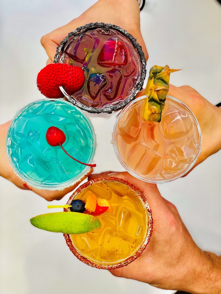 Dream South Beach, by Hyatt — Restaurant & bars in Miami, Florida