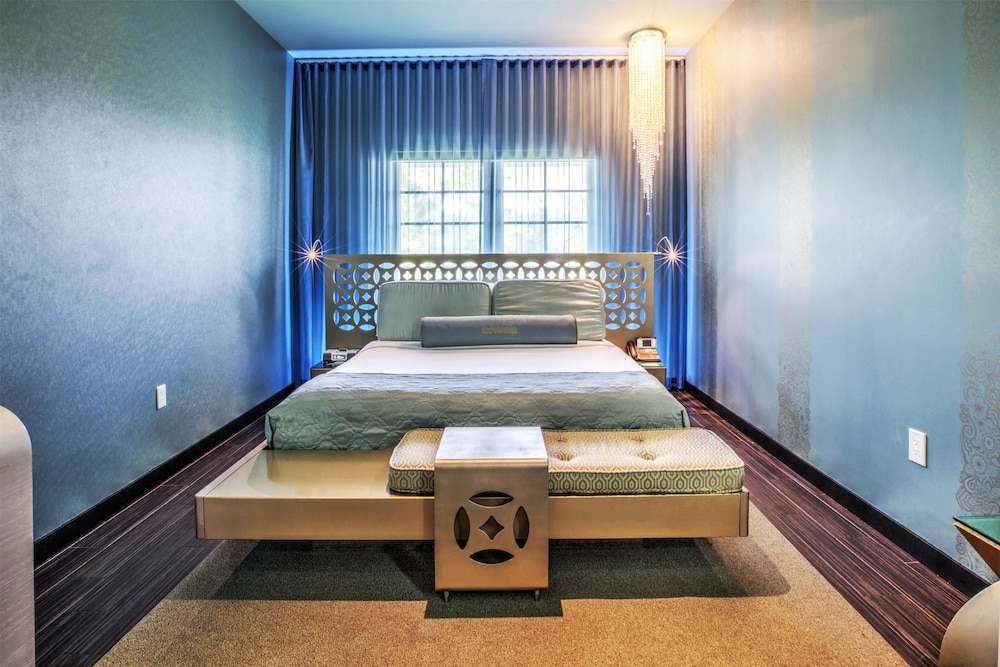 Dream South Beach, by Hyatt — Hotel rooms in Miami, Florida