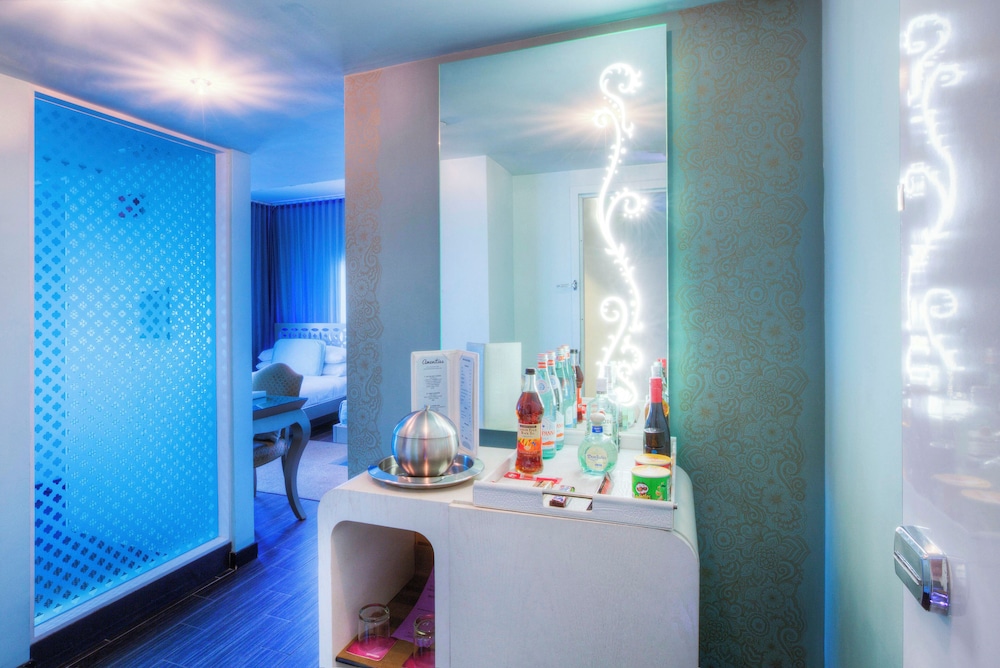 Dream South Beach, by Hyatt — Hotel rooms in Miami, Florida