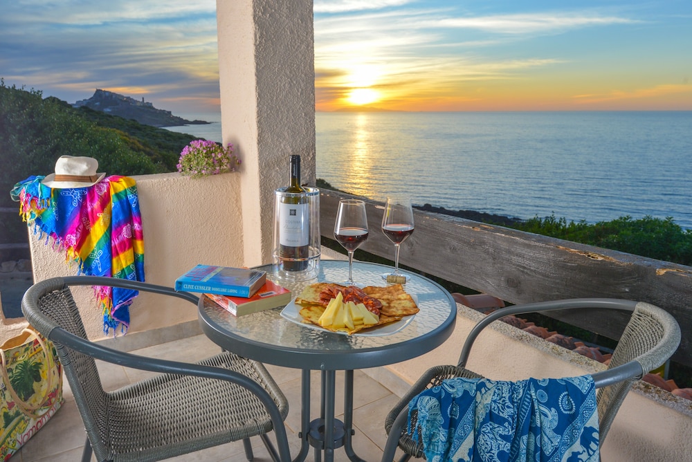 Castelsardo Resort Village — Hotel rooms in Castelsardo, Sardinia