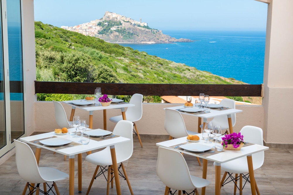 Castelsardo Resort Village — Restaurant & bars in Castelsardo, Sardinia