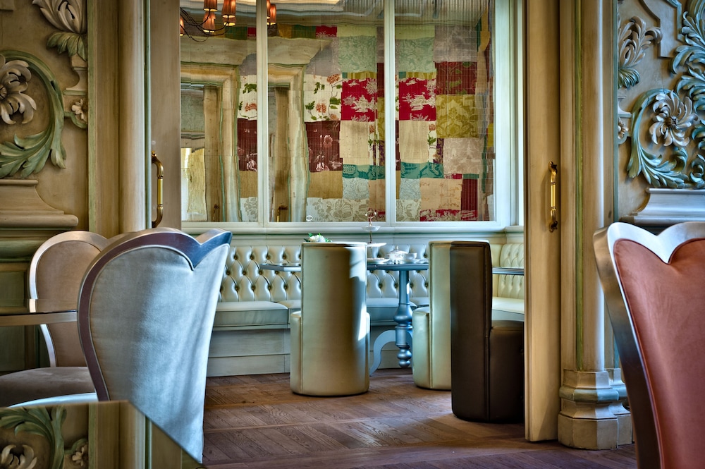 Château Monfort — Restaurant & bars in Milan, Lombardy