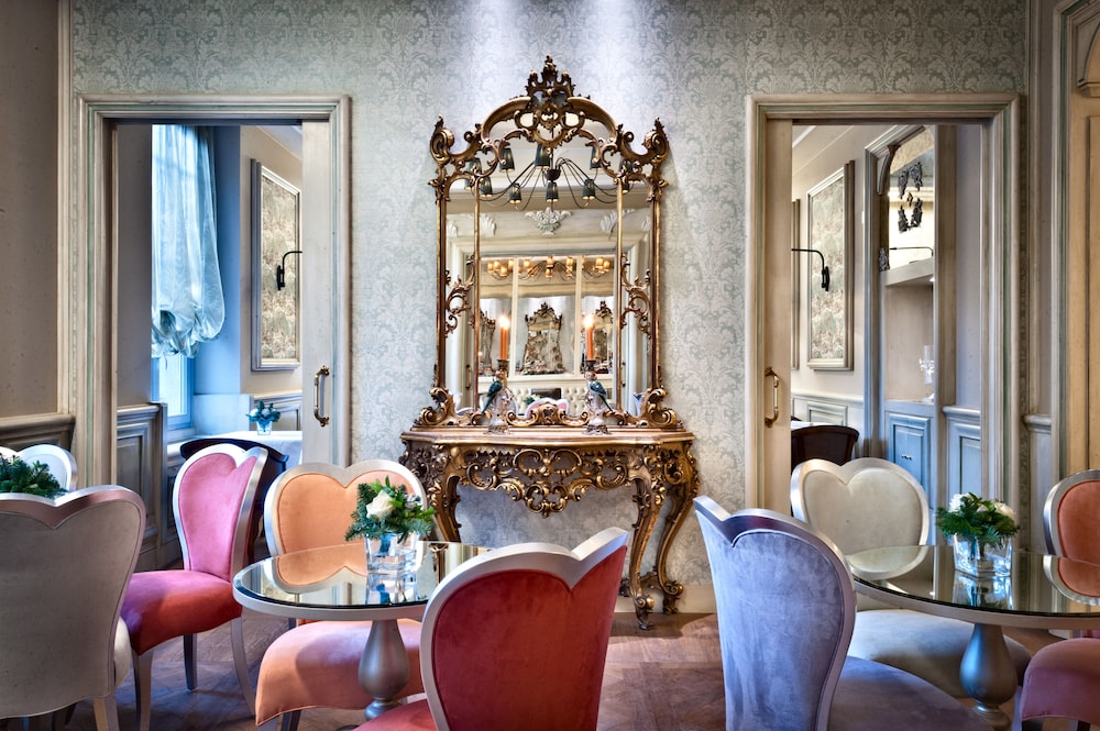 Château Monfort — Restaurant & bars in Milan, Lombardy
