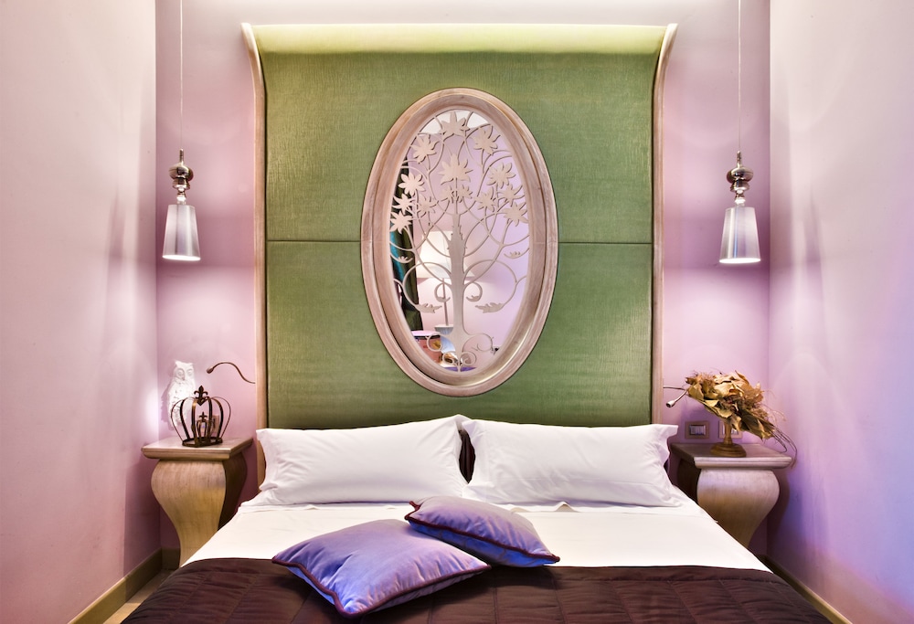 Château Monfort — Hotel rooms in Milan, Lombardy