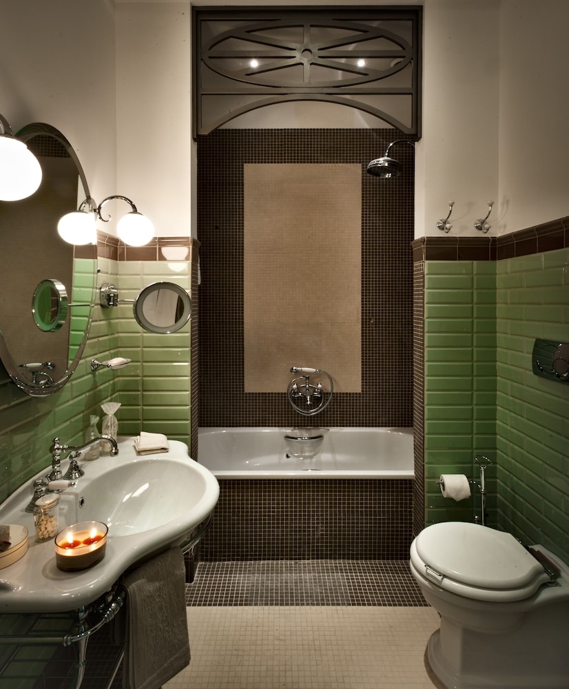 Château Monfort — Hotel rooms in Milan, Lombardy
