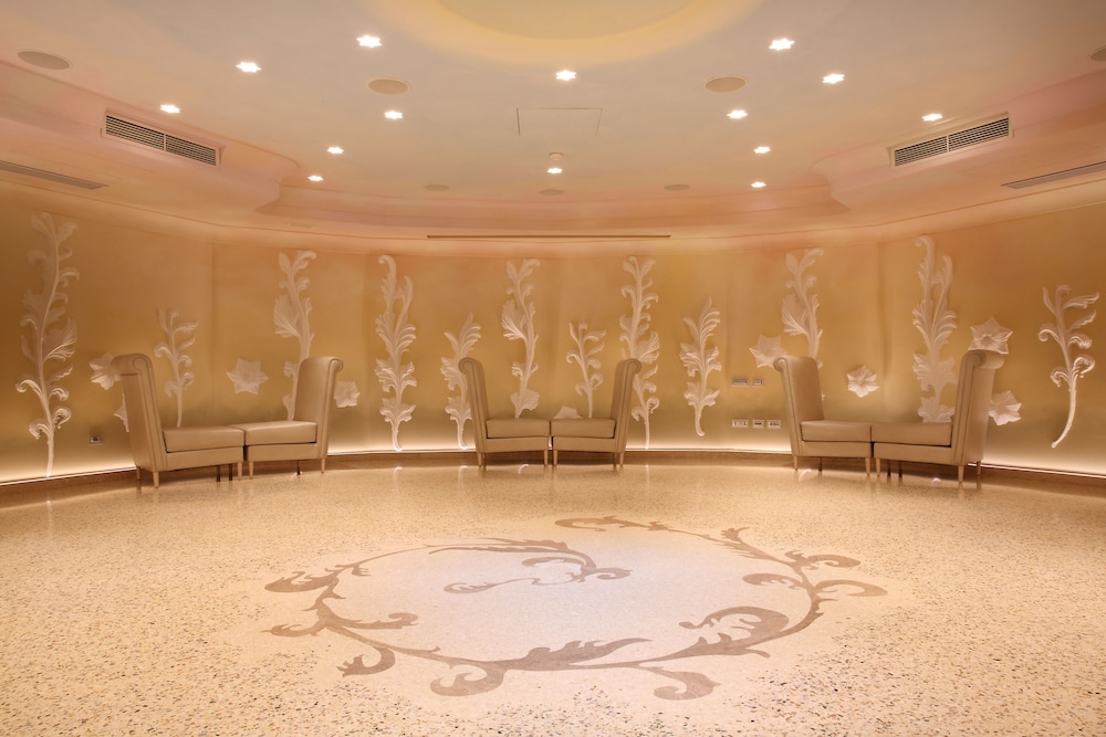 Château Monfort — Spa in Milan, Lombardy