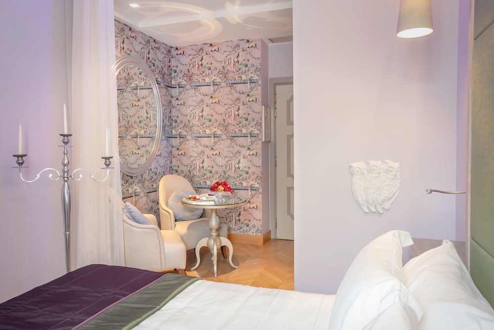 Château Monfort — Hotel rooms in Milan, Lombardy