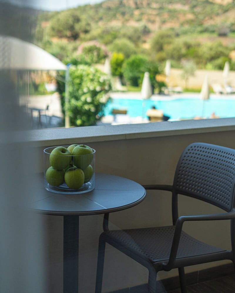 Hotel San Teodoro — Hotel rooms in San Teodoro, Sardinia