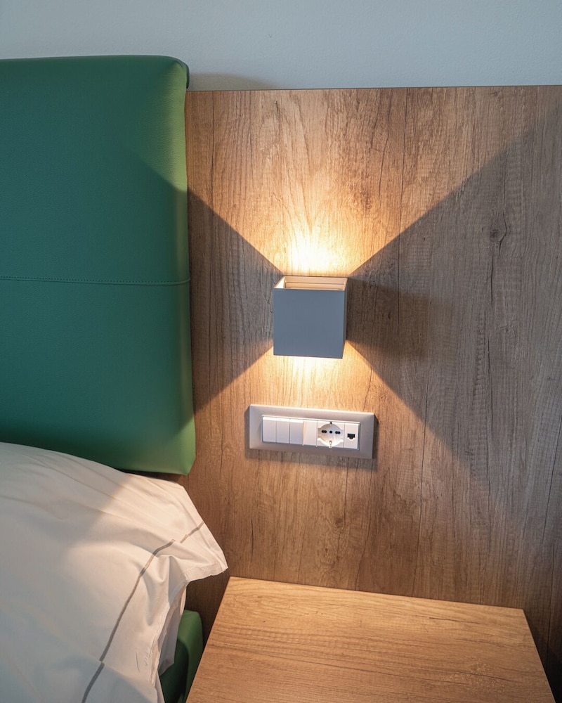 Hotel San Teodoro — Hotel rooms in San Teodoro, Sardinia