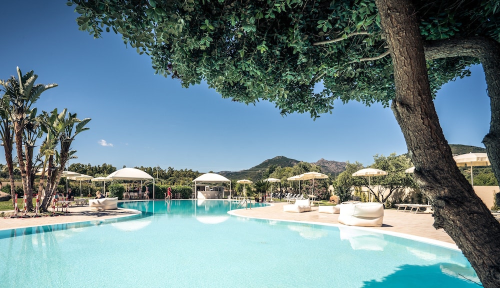 Hotel San Teodoro — Swimming pool in San Teodoro, Sardinia