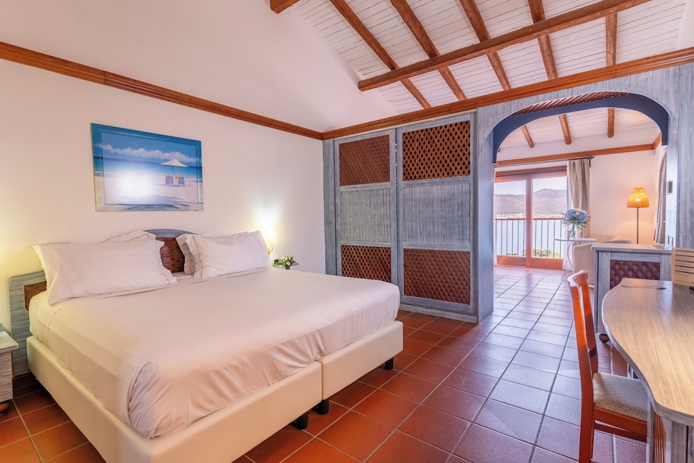 Hotel Palumbalza Porto Rotondo — Hotel rooms in Olbia, Sardinia