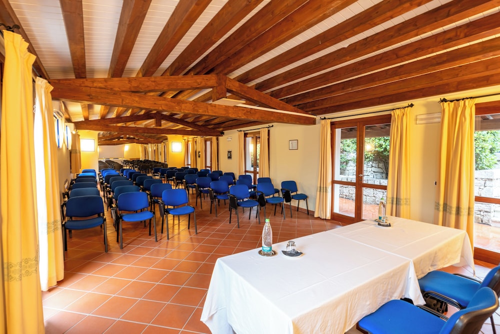 Hotel Palumbalza Porto Rotondo — Hotel building in Olbia, Sardinia