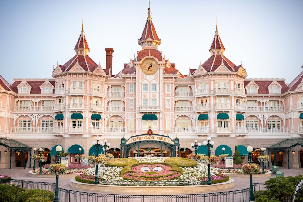 Disneyland® Hotel - zdjęcie 2