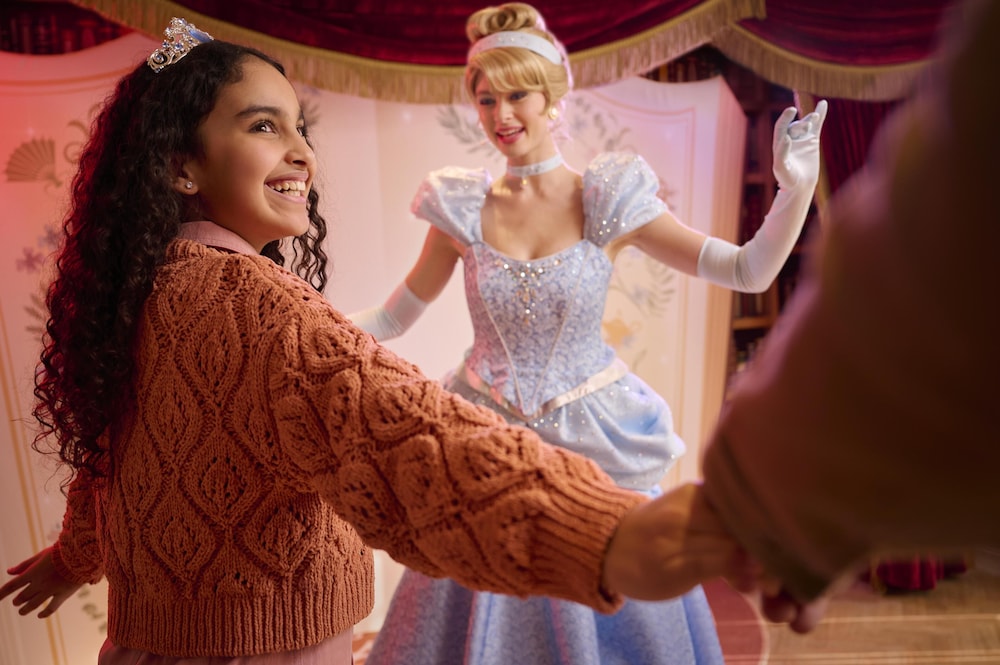 Disneyland® Hotel — Attractions for children in Disneyland Paris, Ile-de-France
