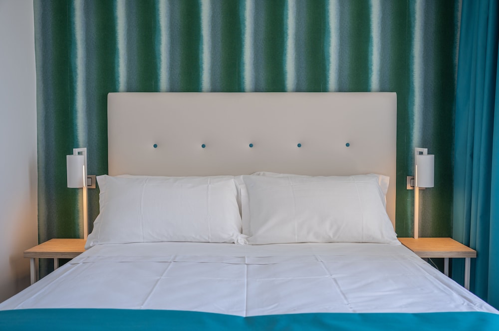 Hotel Il Piccolo Giardino — Hotel rooms in Taormina, Sicily