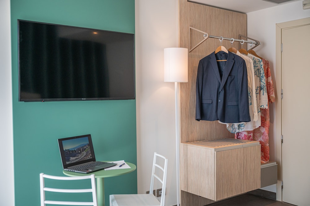 Hotel Il Piccolo Giardino — Hotel rooms in Taormina, Sicily