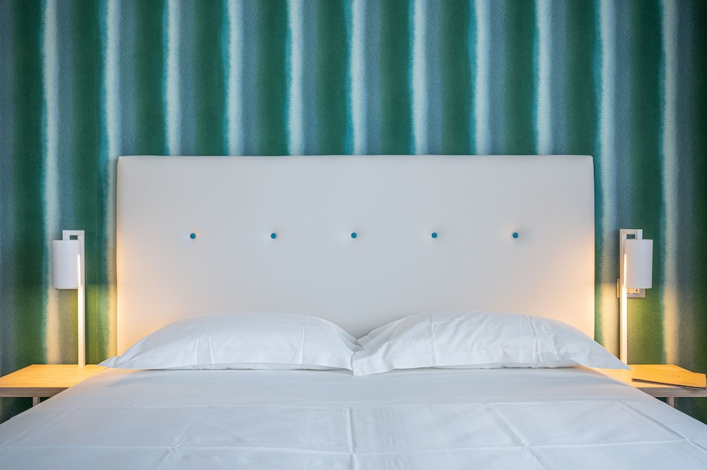 Hotel Il Piccolo Giardino — Hotel rooms in Taormina, Sicily