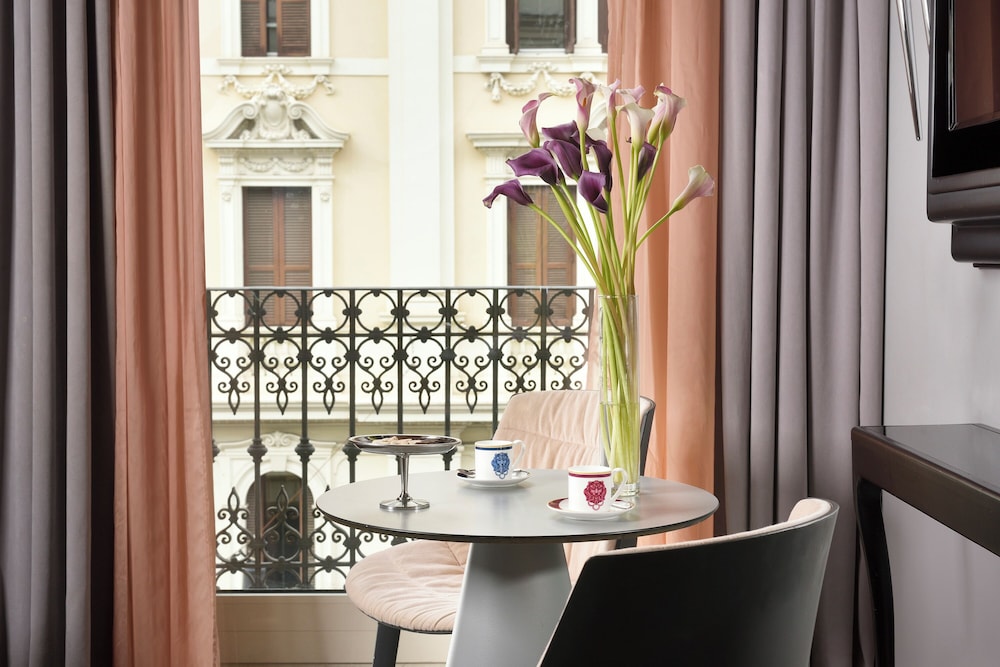 Leon's Place Hotel — Hotel rooms in Rome, Lazio
