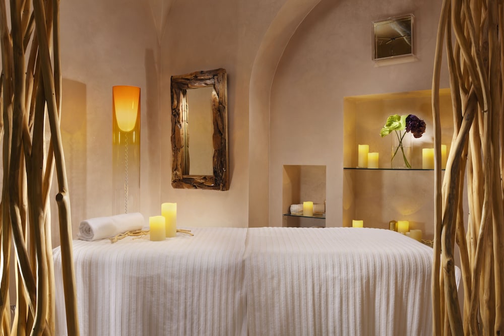 Leon's Place Hotel — Hotel rooms in Rome, Lazio
