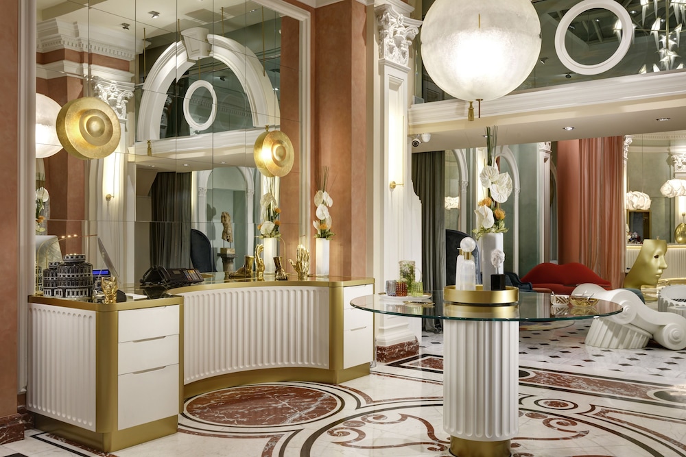 Leon's Place Hotel — Hotel building in Rome, Lazio