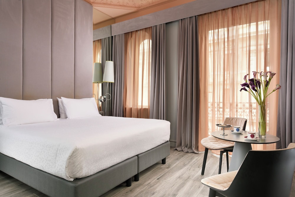 Leon's Place Hotel — Hotel rooms in Rome, Lazio