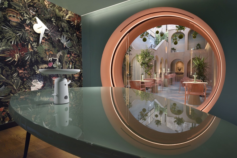Leon's Place Hotel — Restaurant & bars in Rome, Lazio