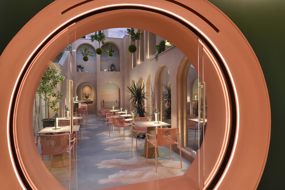 Leon's Place Hotel — Restaurant & bars in Rome, Lazio
