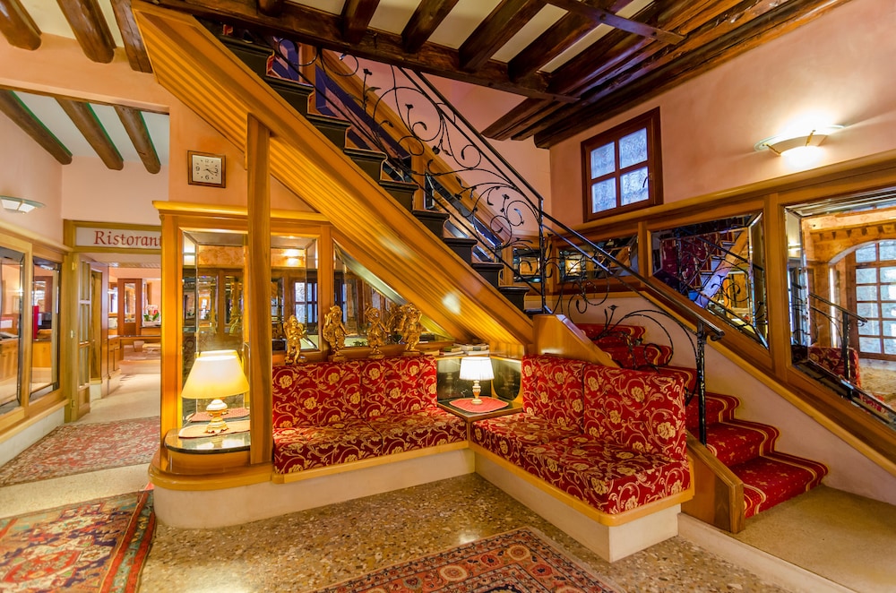 Hotel Messner — Hotel building in Venice, Veneto