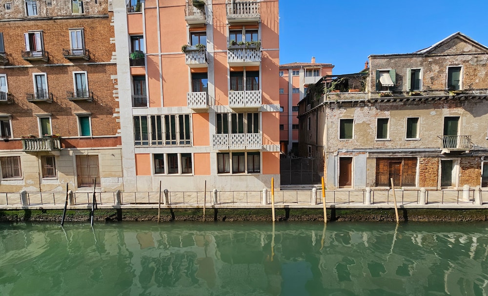 Hotel Messner — Hotel building in Venice, Veneto