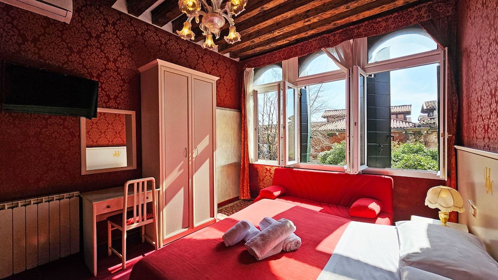Hotel Messner — Hotel rooms in Venice, Veneto