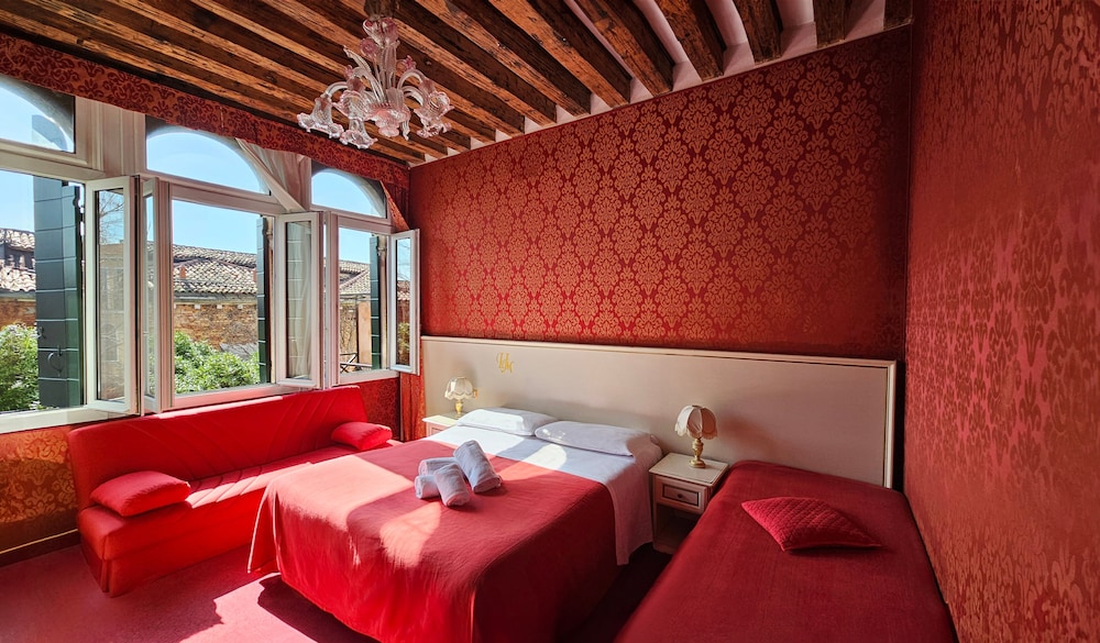 Hotel Messner — Hotel rooms in Venice, Veneto