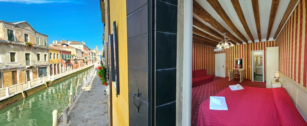 Hotel Messner — Hotel rooms in Venice, Veneto