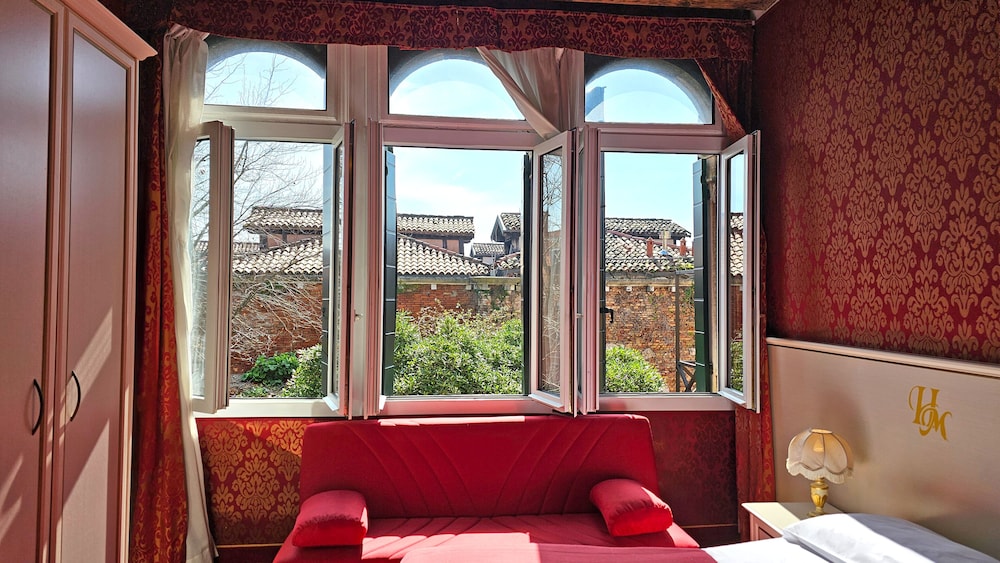 Hotel Messner — Hotel rooms in Venice, Veneto