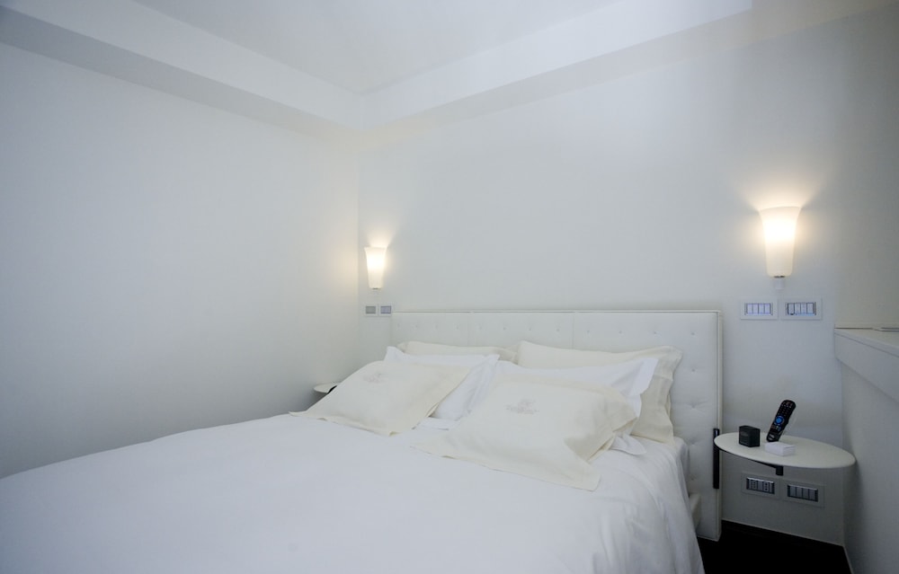 Hotel Metropole Taormina — Hotel rooms in Taormina, Sicily