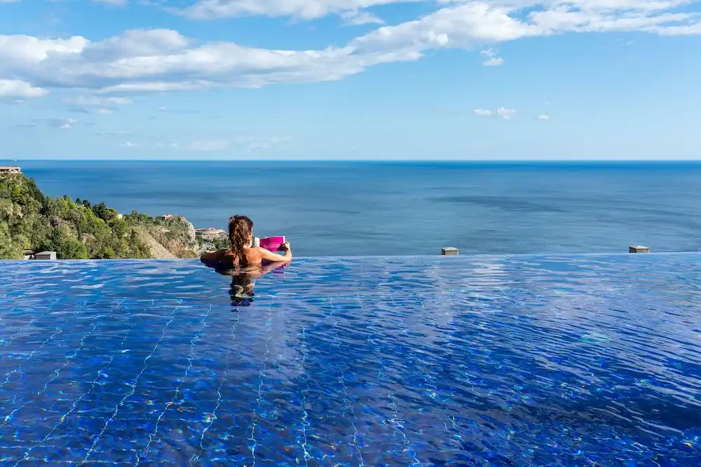 Hotel Metropole Taormina — Swimming pool in Taormina, Sicily