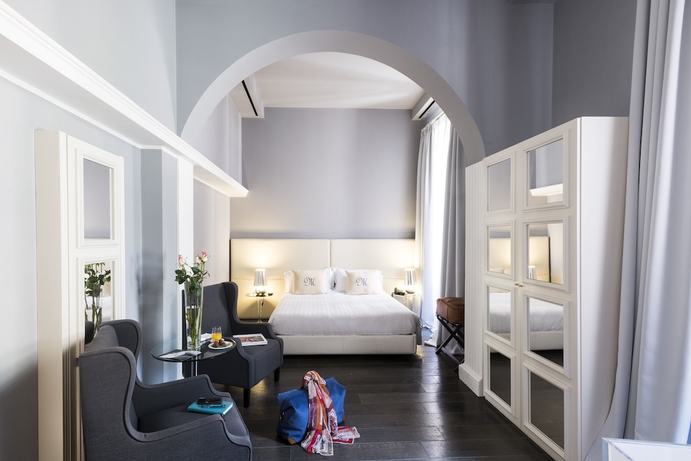 Hotel Metropole Taormina — Hotel rooms in Taormina, Sicily