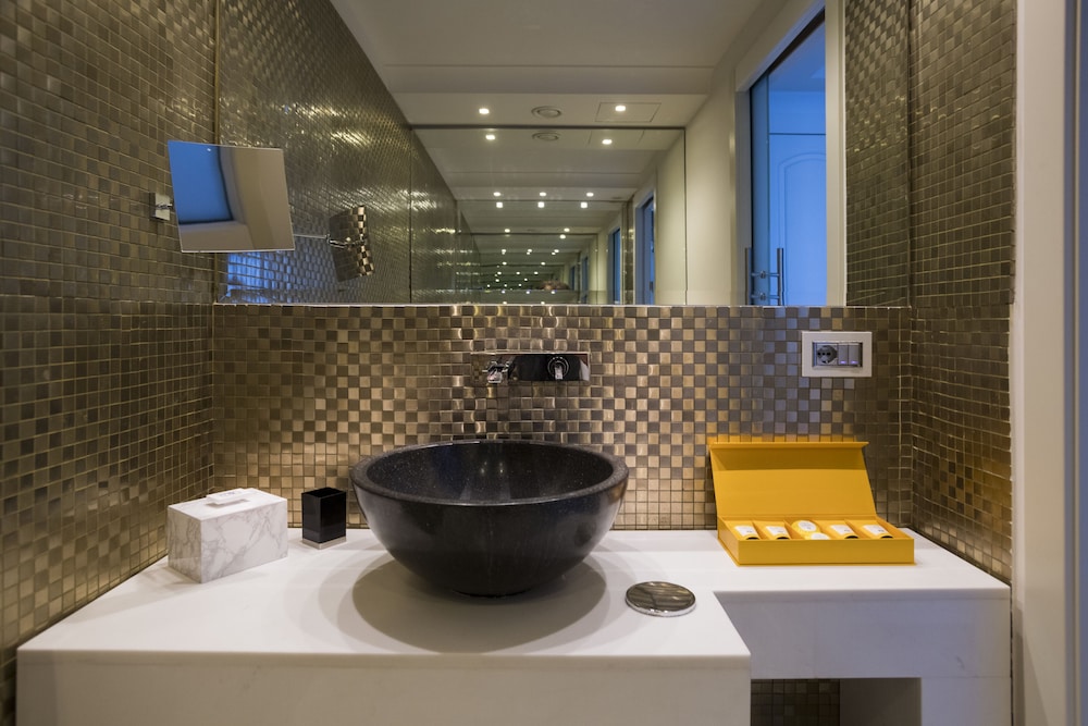 Hotel Metropole Taormina — Hotel rooms in Taormina, Sicily