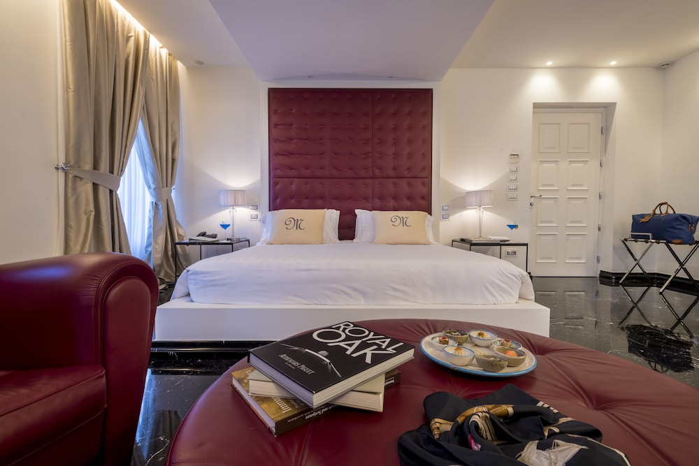 Hotel Metropole Taormina — Hotel rooms in Taormina, Sicily