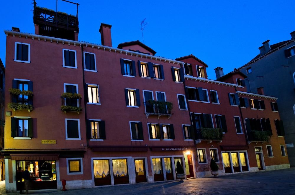 Palazzo del Giglio - zdjęcie 2