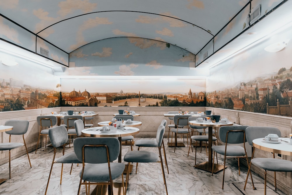 Hotel Pantheon - zdjęcie 2