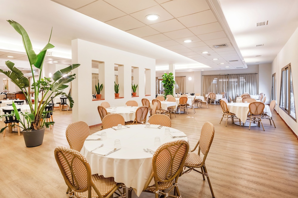 VOI Tanka Village — Restaurant & bars in Villasimius, Sardinia