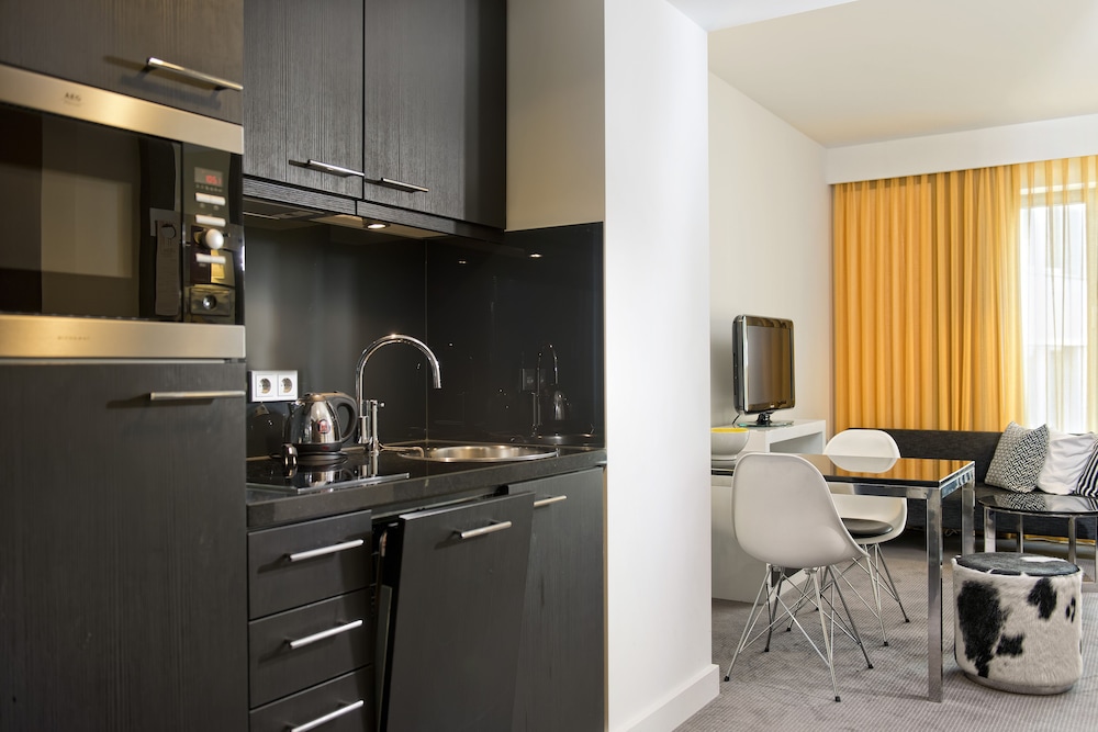 Adina Apartment Hotel Berlin Hackescher Markt — Hotel rooms in Berlin, Berlin