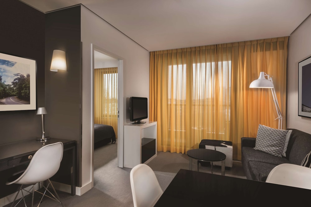 Adina Apartment Hotel Berlin Hackescher Markt — Hotel rooms in Berlin, Berlin