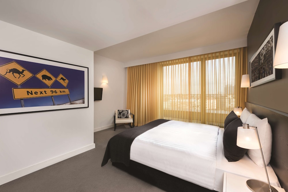 Adina Apartment Hotel Berlin Hackescher Markt — Hotel rooms in Berlin, Berlin