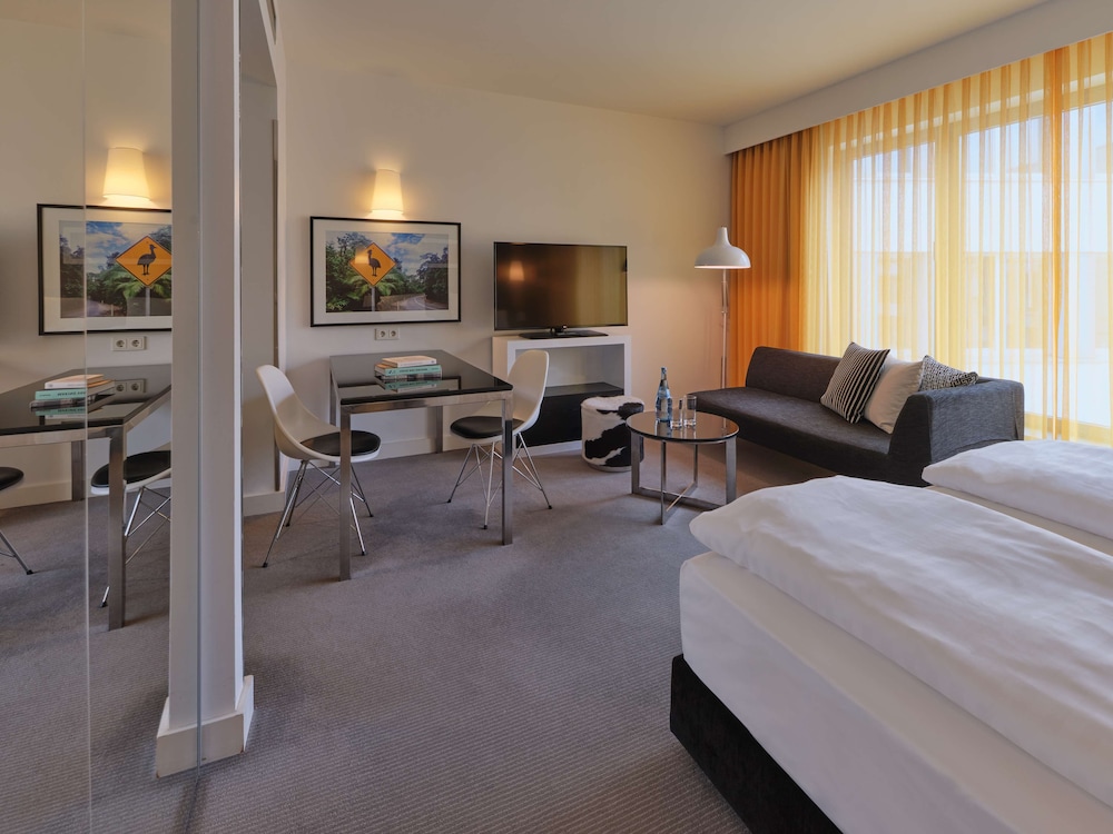 Adina Apartment Hotel Berlin Hackescher Markt — Hotel rooms in Berlin, Berlin